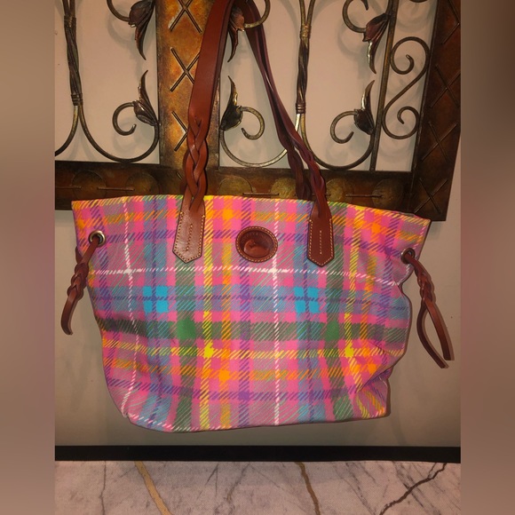Dooney & Bourke handbag; multicolored nylon with dust bag; very cute - Picture 4 of 14